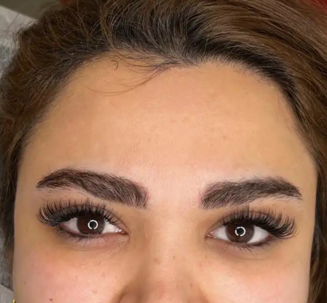 کاشت و اکستنشن مژه